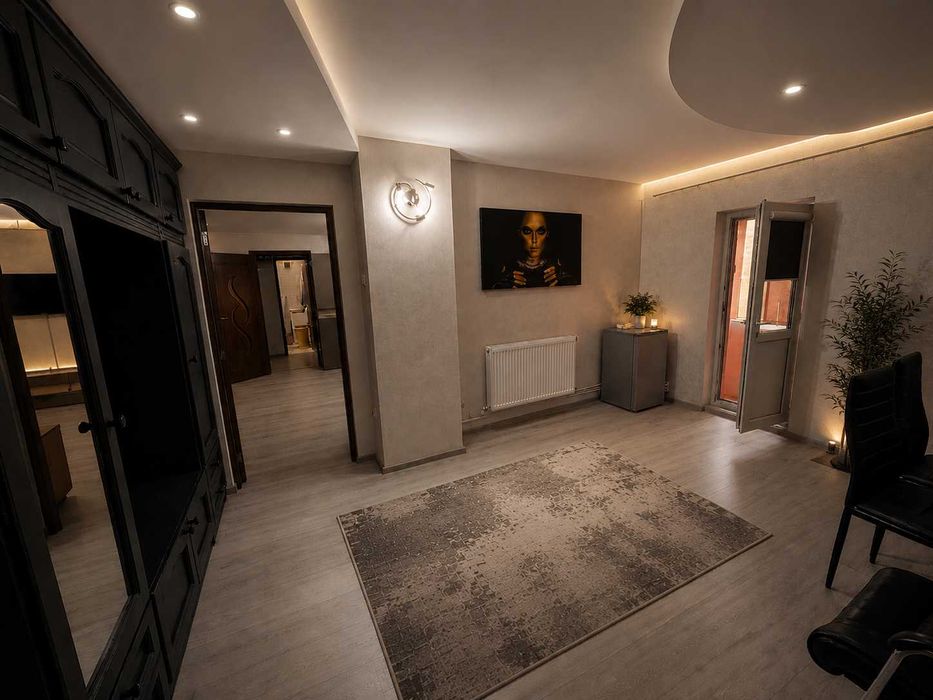 Regim Hotelier – Apartament / Garsonieră la PARTER, în Centru