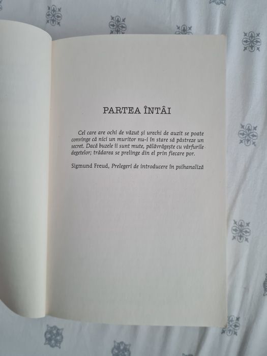 Pacienta tacuta- Alex Michaelides