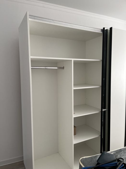 Продается спальный гарнитур