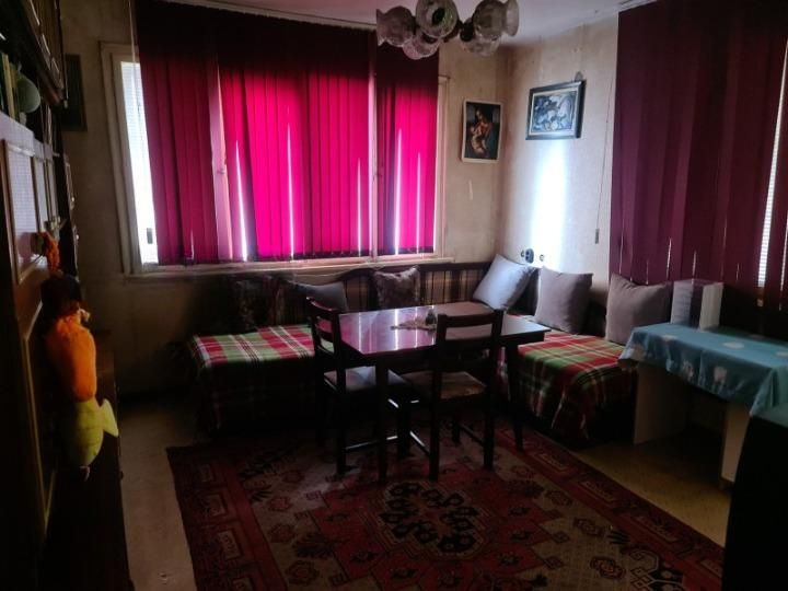 Дава се под наем Къща в Пловдив, Кючук Париж - 80 кв.м за 281 € - Снимка #1