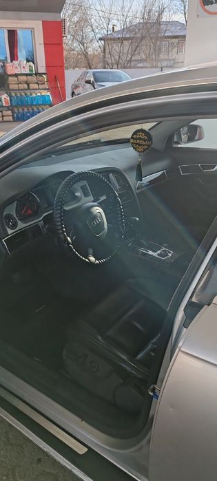 Автомобиль ауди А6