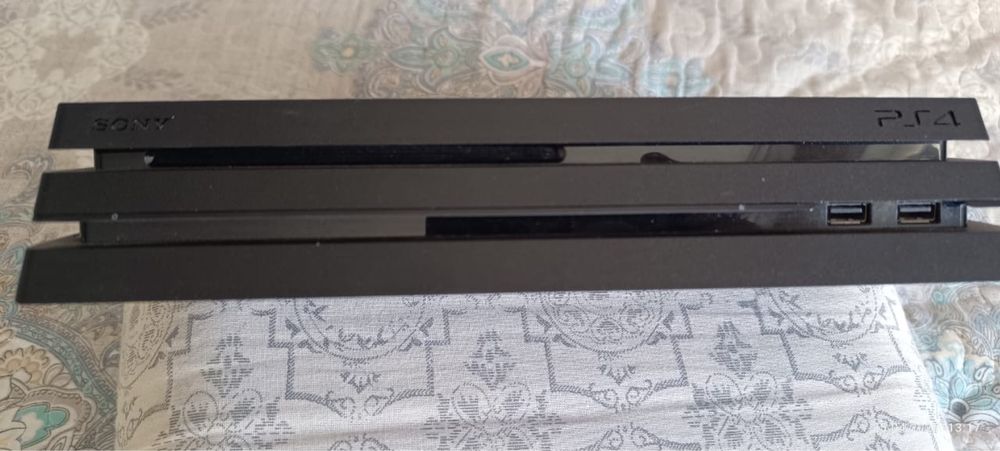 Playstaiton pro 1TB