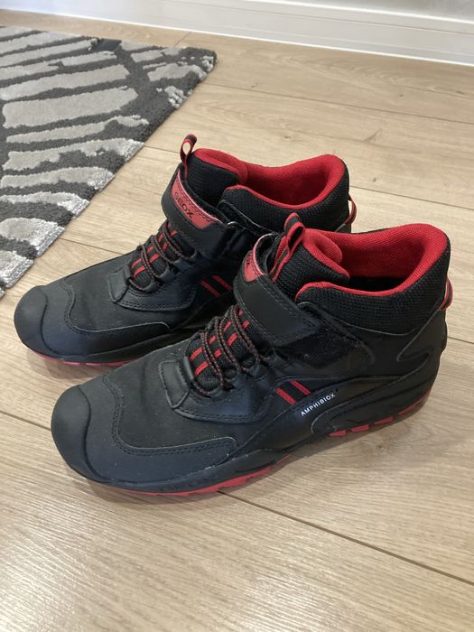 Зимни боти GEOX 41 номер ,оригинални,нови