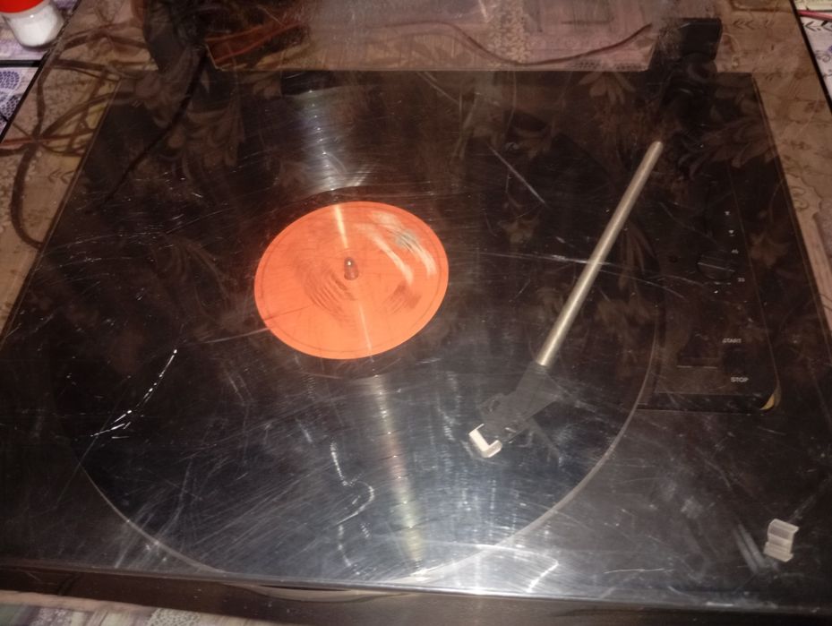 Грамофон Uher VTT222