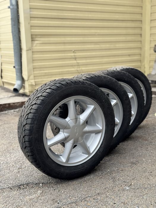 Продам диски с резиной r15 4:98 ваз (лада)