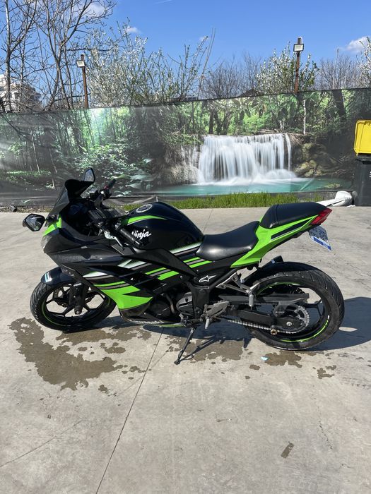 Kawasaki Ninja 300 ABS KRT