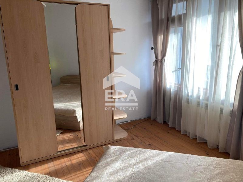 Дава се под наем Етаж от къща в Варна, Аспарухово - 126 кв.м за 400 € - Снимка #3