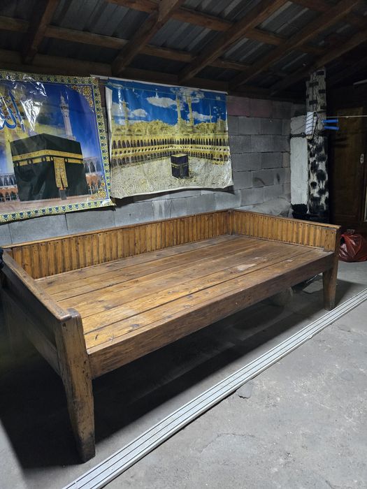 Тапчач с чистого дерева