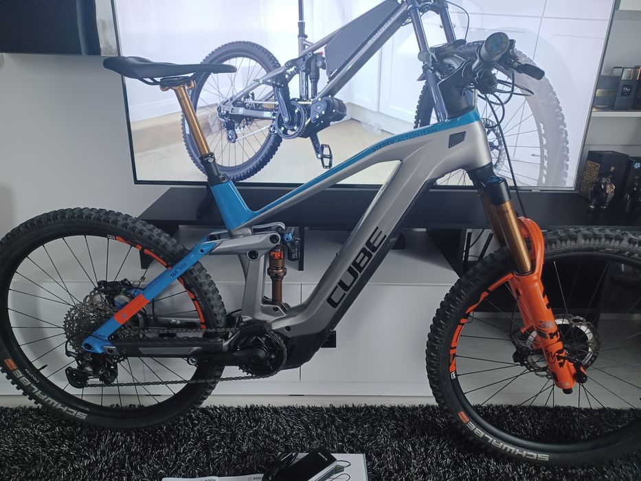 Cube Action Stereo Team 160 Carbon//Doua baterii Bosch 625 /t Full Kas