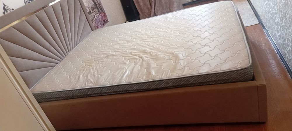 Продам кровать двухместный