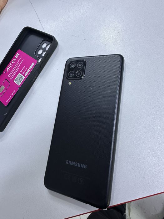 Samsung galaxy a12