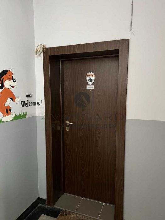 Продава се Тристаен апартамент в Пловдив, Кючук Париж - 82 кв.м за 1991 €/кв.м - Снимка #16