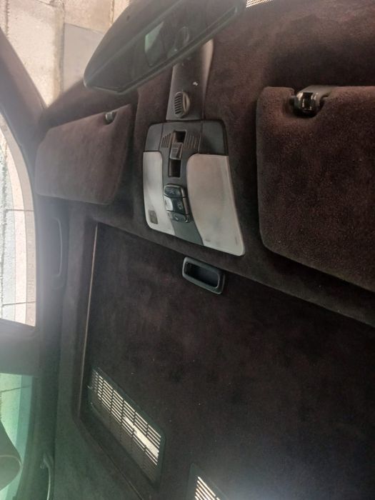 Салон на Mercedes E210