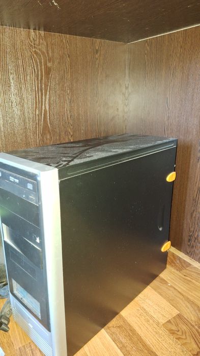 Кампьютерная сборка +клавиатура, монитор, мышка