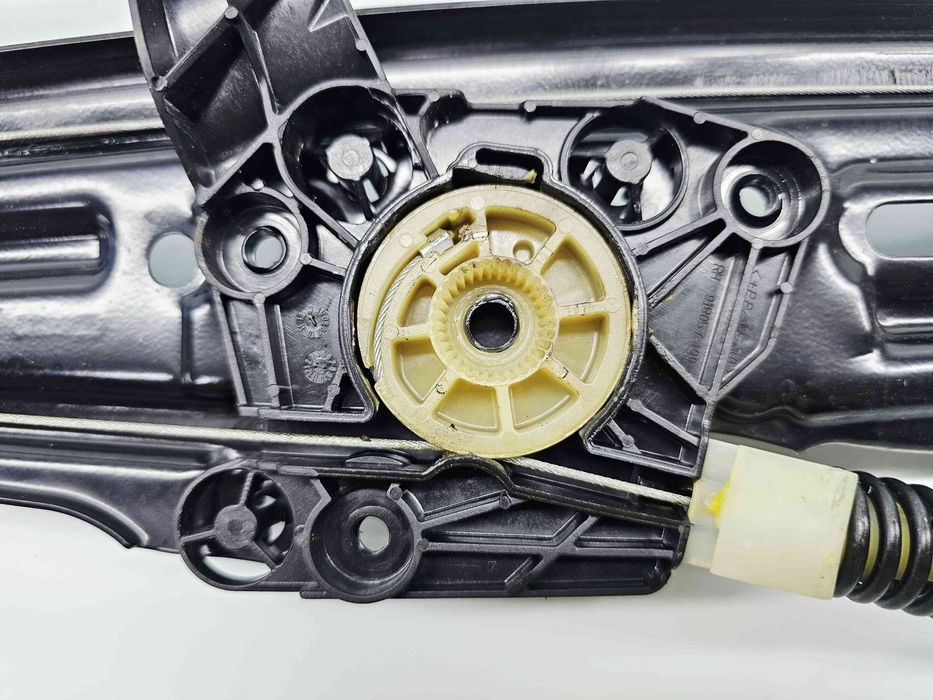 Macara electrica geam dreapta spate Bmw 5 (F10) [Fabr 2011-2016]