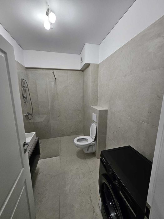 Persoana Fizica Inchiriez apartament cu doua camere