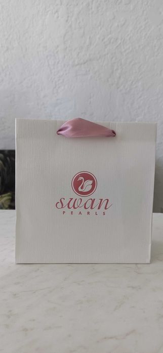 Чисто нова дамска гривна Swan Pearls