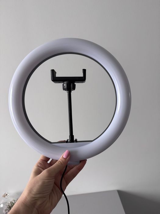 Lampa circulară profesională și trepied