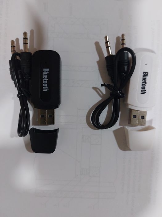 Продаются блютуз аудио приёмники с аккумулятором и с питанием от USB.