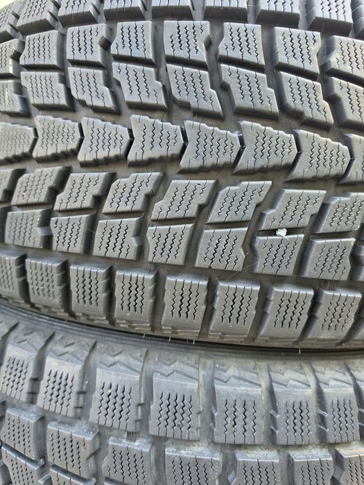 4 бр зимни 285/50/20 Dunlop
