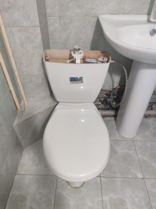 унитаз без бочка и с бачком продам