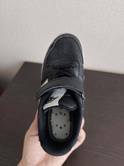 Детские кроссовки