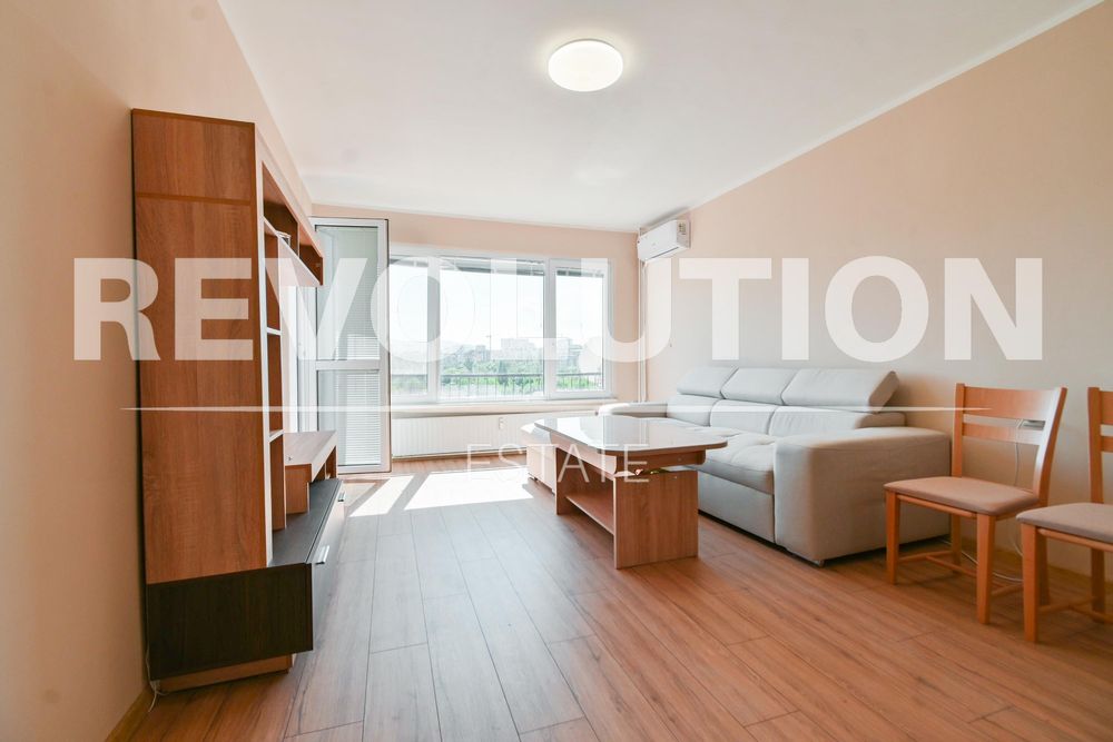 Двустаен апартамент в ж.к. Мусагеница.