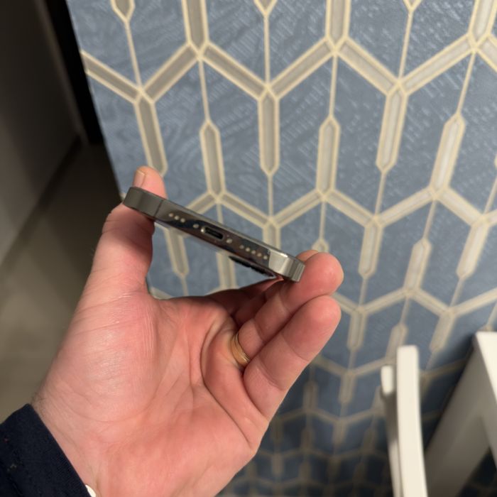 Iphone 12 pro ingrijit 128 gb baterie 77 %