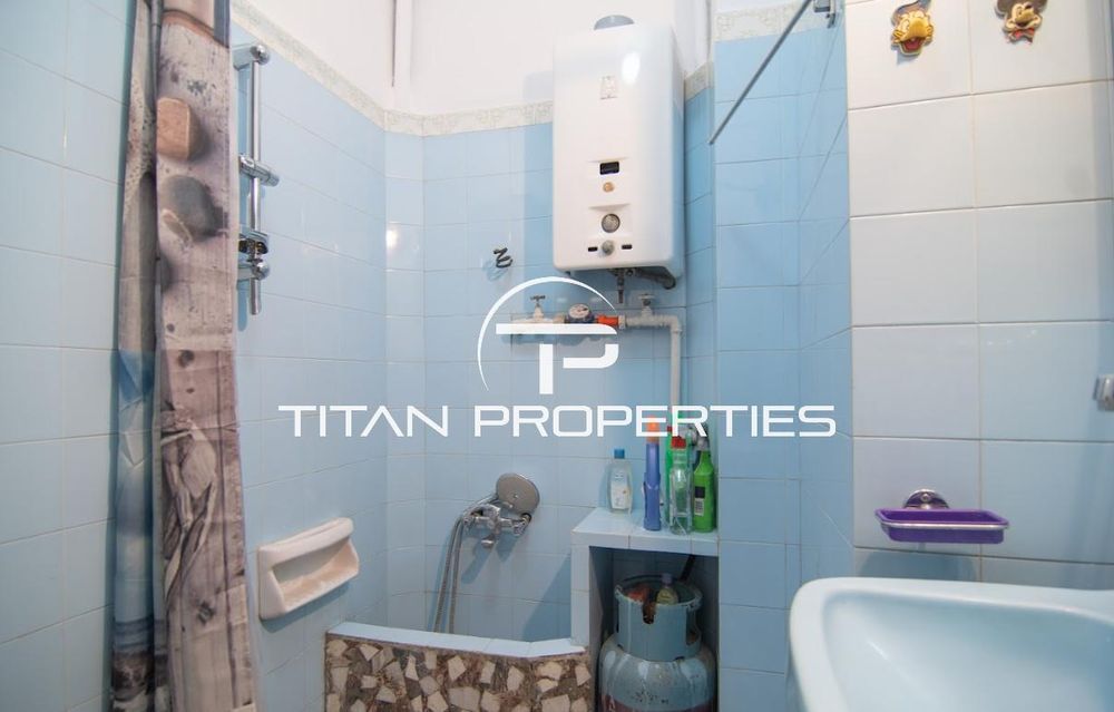 Четиристаен апартамент под наем в жк. Младежки хълм