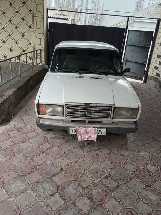 Срочно ВАЗ  сотилади