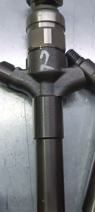 Форсунки Mitsubishi L200 2.5 дизель