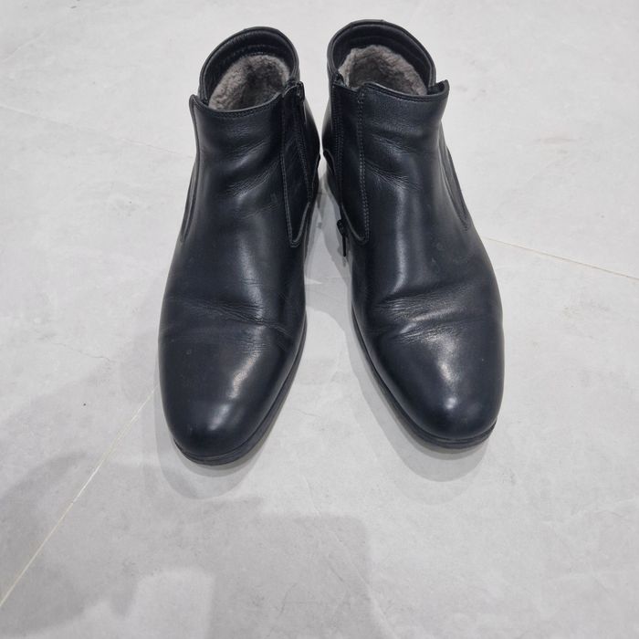 Продам зимние кожанные, стильные ботинки