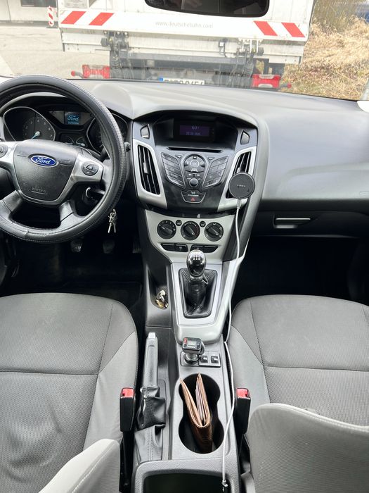 FORD Focus 2012 — imagine 5