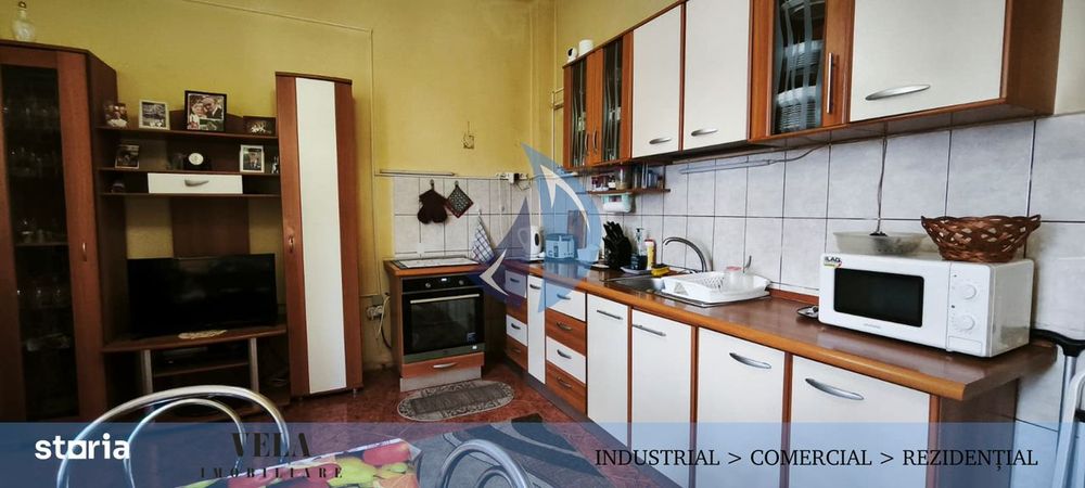Casa singur in curte, semicentral, acces auto, 310 mp teren