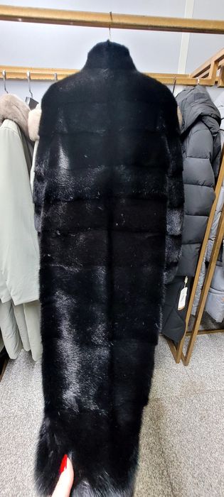 Продам Норковую шубу