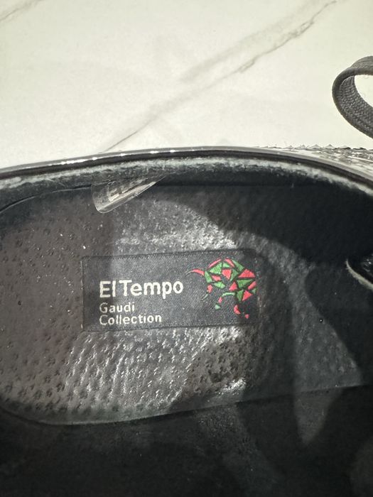 Продам женские туфли