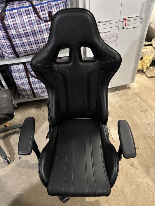 Игровые кресла DXRACER / AEROCOOL