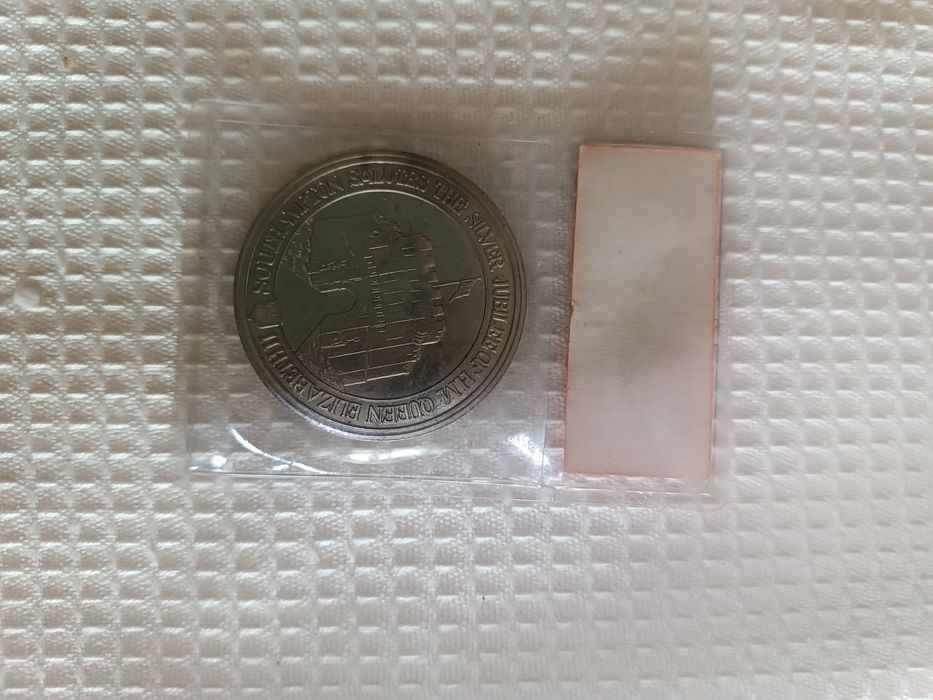 Монета юбилейная