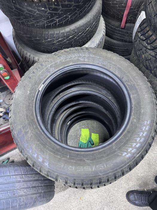 Шины  215/65/16  Нокйан