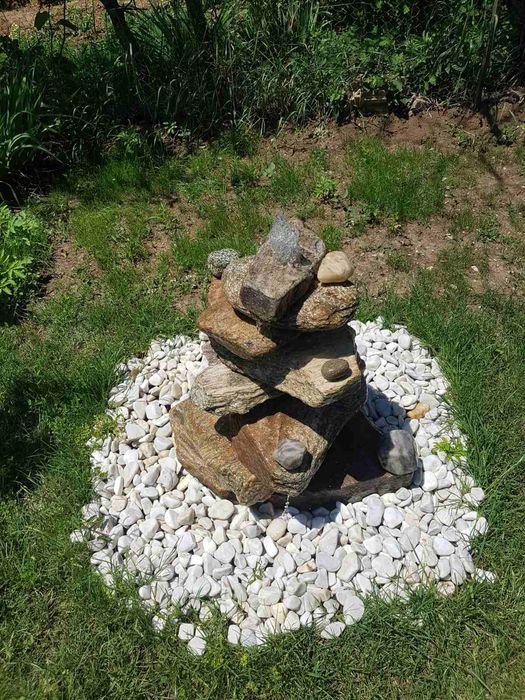 Уникални градински фонтани от естествен камък