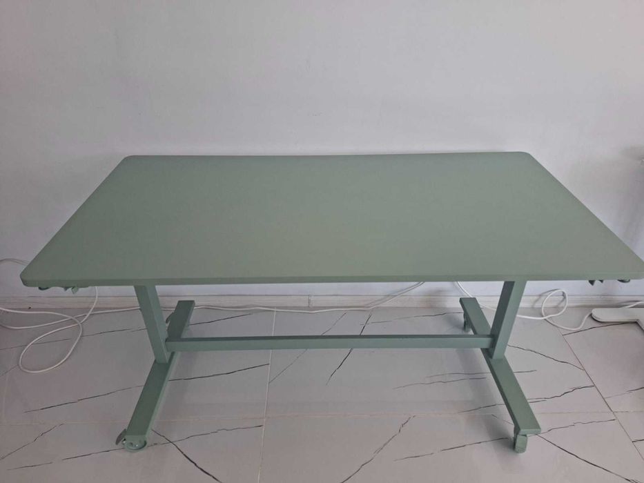 Офис обзавеждане