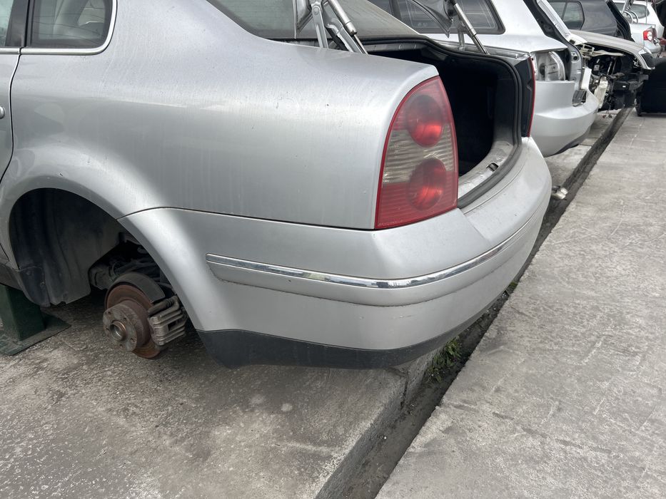 Bara spate vw passat b5.5 limuzina culoare LA7W