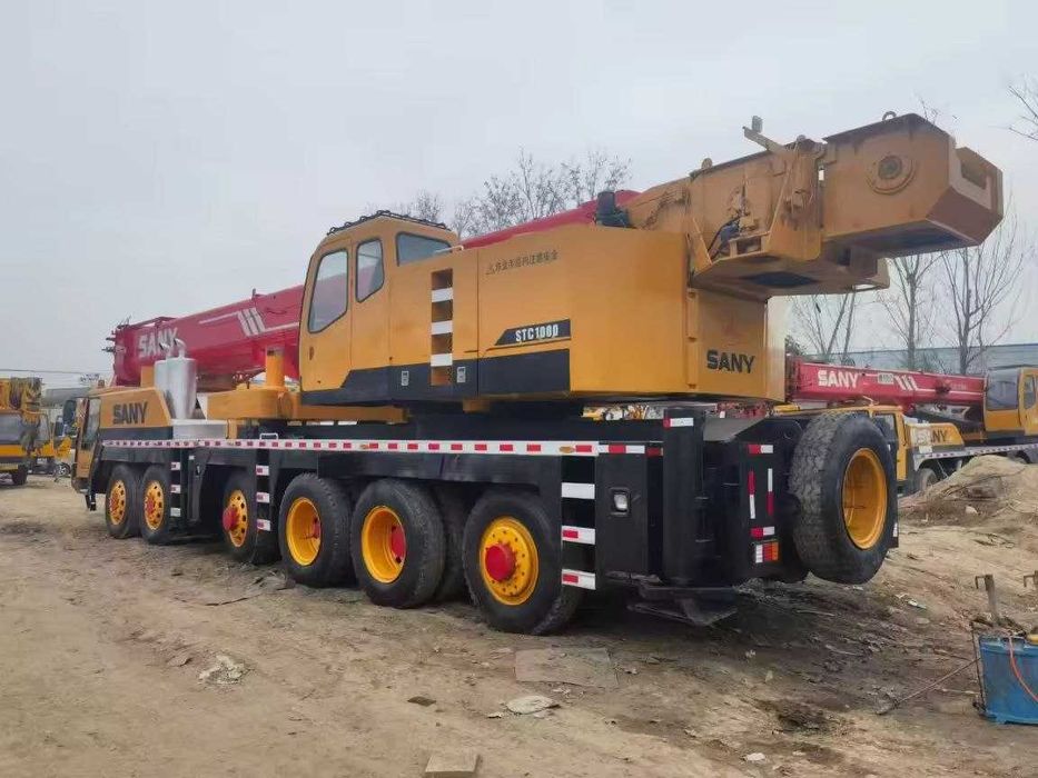 Avtokran SANY  100 ton