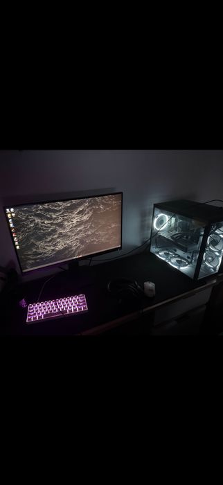 SETUP GAMING RYZEN 7 7800X3D, RTX 5060 Eagle , 32GB ,SSD 1TB + Monitor 240 hz 2k