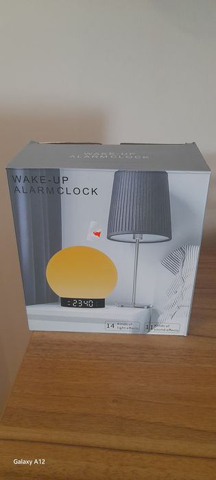 3 в 1 . Нощна лампа -Часовник с аларма радио Bluetooth