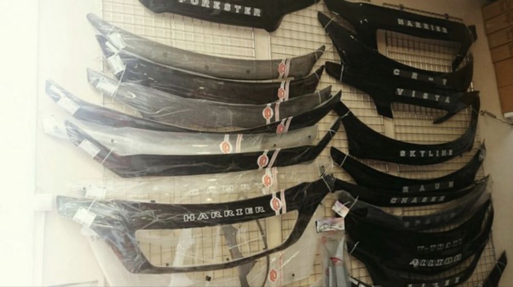 Дефлекторы капота, широкий ассортимент