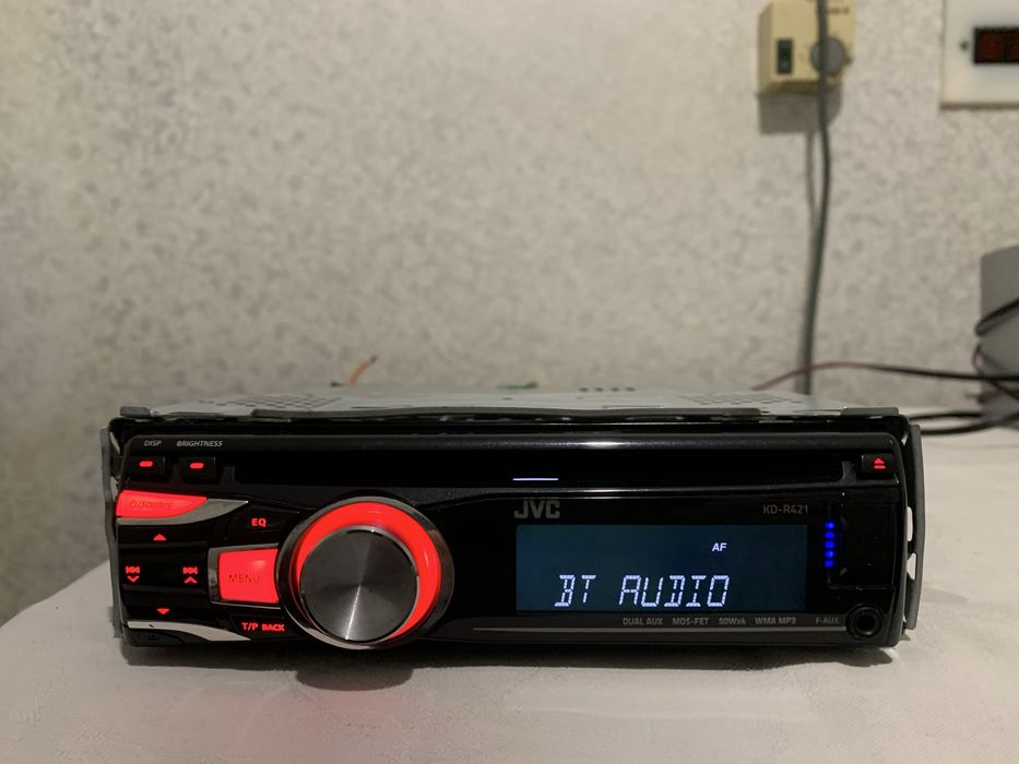 Авто Cd плеър JVC USB