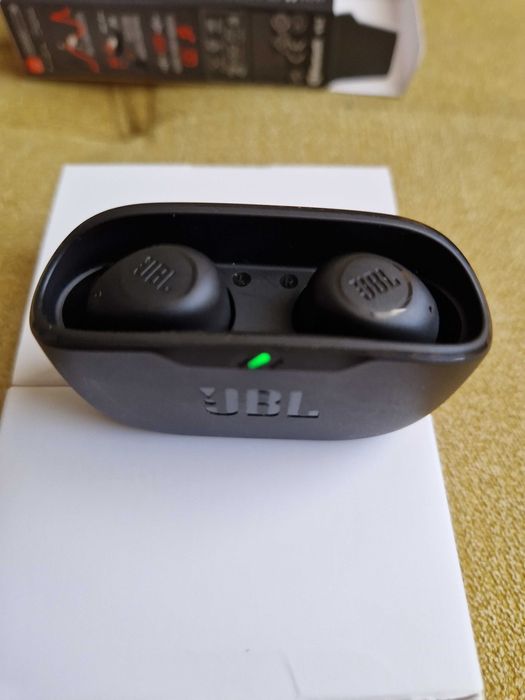 JBL Vibe Buds безжични Bluetooth слушалки