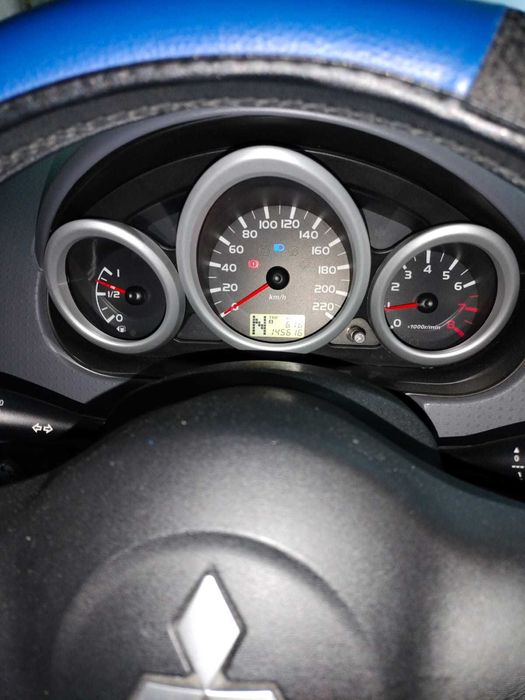 Mitsubishi colt 1.5 benzina automat