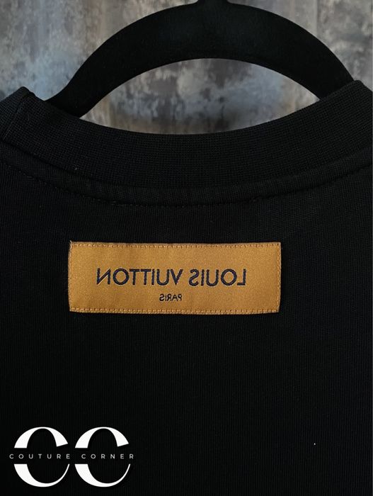 Tricou Louis Vuitton Logo Print • Calitate TOP • Cod QR